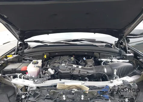 2024 Jeep Grand Cherokee Limited 4X4 из США, поврежденный, VIN 1C4RJHBG4RC702640